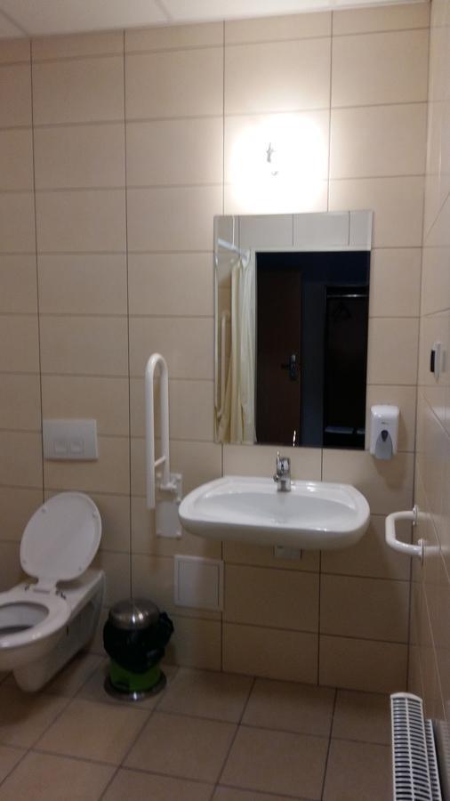 Motel Stare Brynki Przy Stacji Bp Trojka Chlebowo Kültér fotó