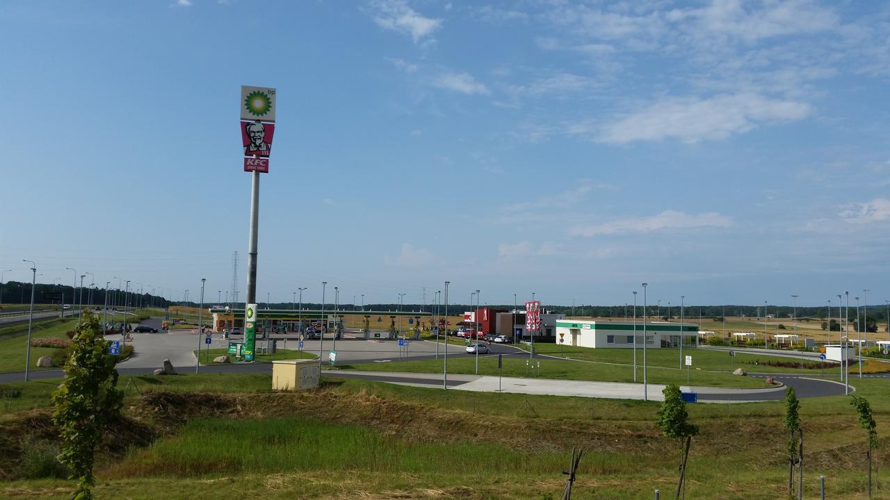 Motel Stare Brynki Przy Stacji Bp Trojka Chlebowo Kültér fotó